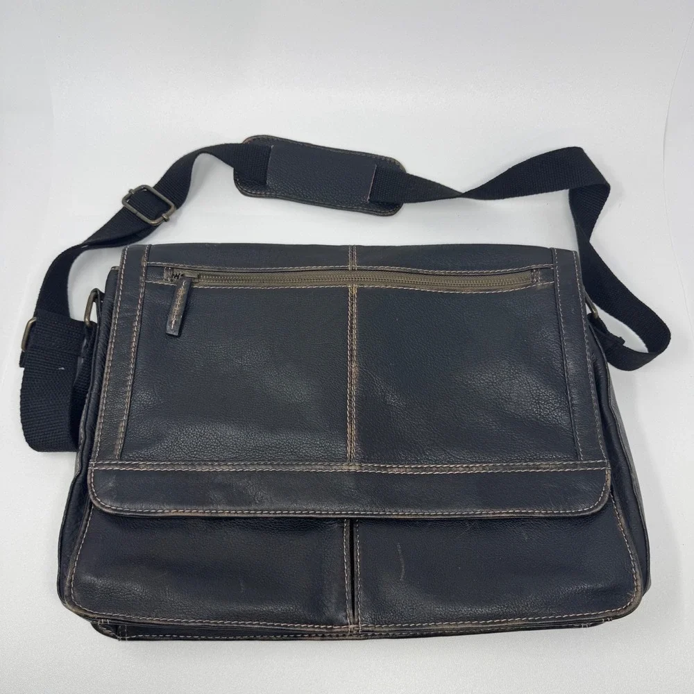 Vintage Wilsons Leather Messenger Bag Black Leather Laptop Briefcase Crossbody
